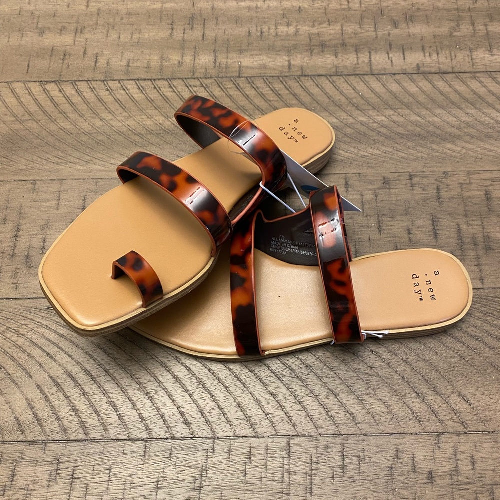 Tortoise Shell Sandals - Picture 3 of 3